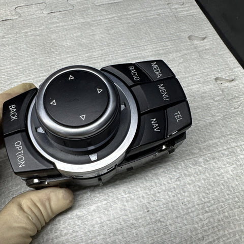 09-13 OEM BMW E82 E90 E92 E93 335 M3 CIC Navigation iDrive Controller Knob