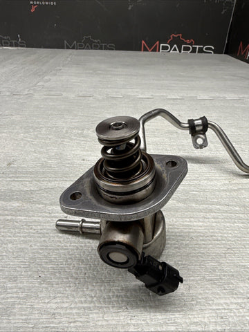 Porsche 911 991.2 GT3 2018 4.0L High Pressure Fuel Pump 9A111031595 OEM