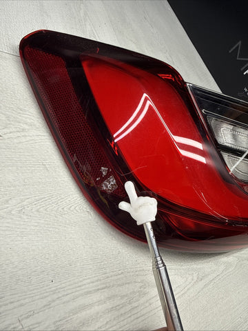 2019 2020 2021 BMW 330i 330e M340i M3 Left Side Outer Tail Light OEM H35A3BCA101