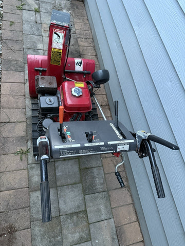 (PICKUP ONLY) Honda Snowblower Snow Blower HS724HT