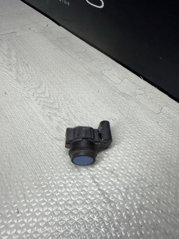 12-20 OEM BMW F22 F30 F83 M4 Bumper PDC Ultrasonic Sensor Yas Marina Blue