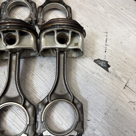 08-13 BMW E90 E92 E93 M3 V8 S65 Engine Pistons & Connecting Rods OEM Set