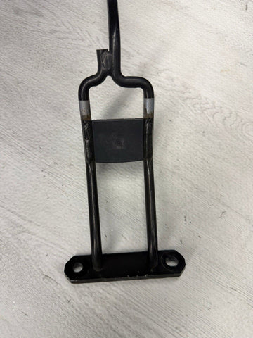 08-13 BMW E90 E92 E93 335 M3 Radiator Support Bracket 51647116 69310 OEM