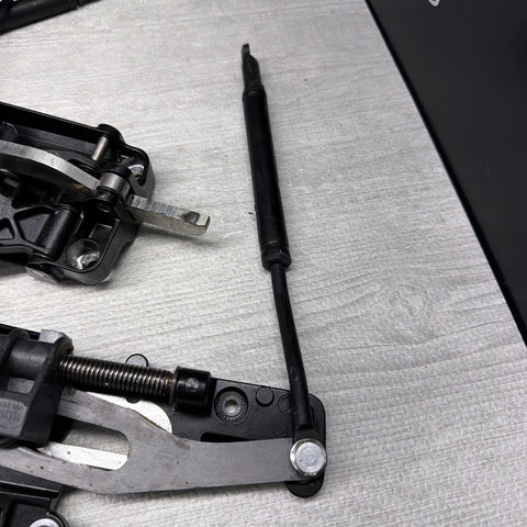 01-06 BMW E46 325 330 M3 - Convertible Top Latches Motors  - 7031361 7031362 OEM