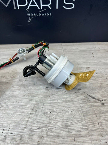 2012-2019 BMW M5 M6 F10 F06 F12 F13 S63N FUEL PUMP W/ TEMP SENSOR OEM