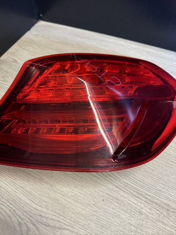 12-18 BMW F06 F12 F13 640I 650I RIGHT PASSENGER OUTER TRUNK LID TAIL LIGHT LAMP