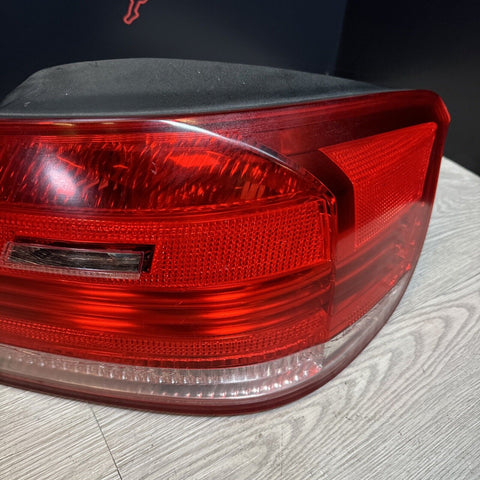 07-10 BMW E93 328 335 M3 Convertible Right Passenger Outer Tail Light OEM