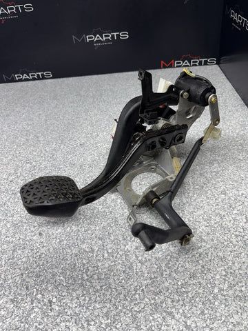 BMW E39 540I 525I 530I M5 Manual Clutch & Brake Pedal Assembly Slave Cylinder