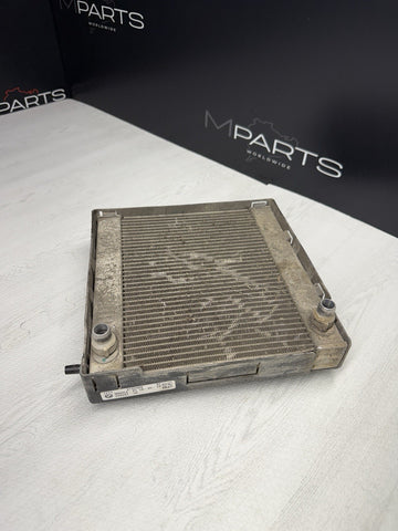 19-24 BMW M850i 840i M8 G15 G30 F90 M5 COOLING RIGHT AUXILIARY RADIATOR OEM