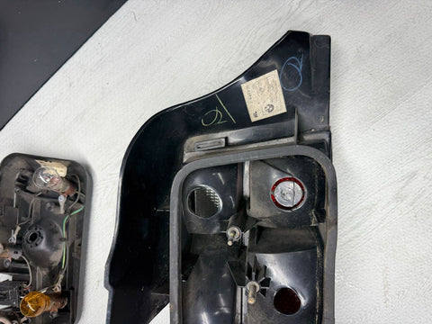 98-02 BMW Z3 M Z3M Convertible Roadster Right Passenger Rear Tail Light OEM