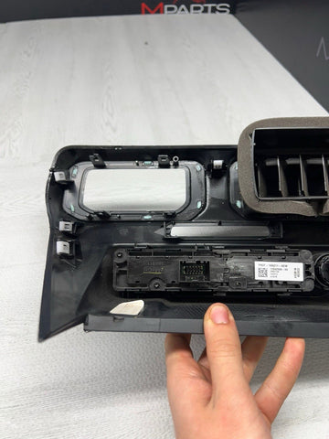 2024 - 2025 FORD MUSTANG DASH DASHBOARD CENTER BEZEL TRIM W/ AIR VENT GRILLE OEM