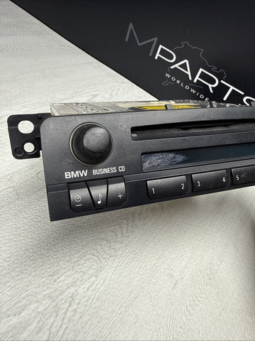 2004 BMW 01-06 E46 325 330 M3 CD Player Business Radio *Broken Knob*