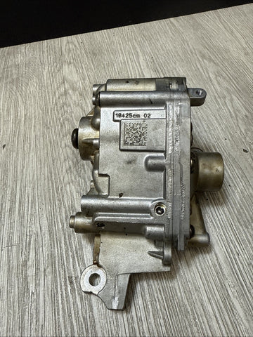 15-20 OEM BMW F80 F82 F83 M3 M4 S55 Engine Oil Lubrication Pump