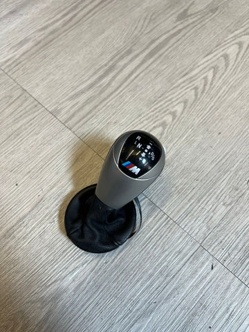 06-10 BMW E60 E63 E64 M5 M6 SMG Transmission Shift Knob & Boot 7898248