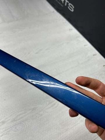 BMW 01-06 E46 M3 FRONT RIGHT DOOR TRIM MOLDING 8208670