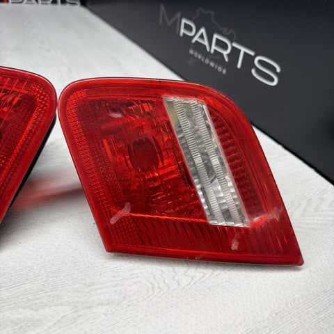 03-06 BMW E46 325 330 M3 Trunk Mounted Inner Tail Lights 6920706 *Notes*