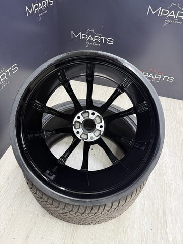 OEM / REFINISHED Lamborghini Urus S Rear Rim Wheel 23" 23x11.5 ET22 Black Yellow