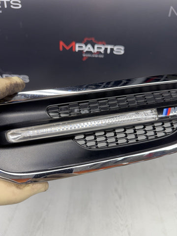 2013-2016 BMW F10 M5 SEDAN FRONT RIGHT FENDER GRILLE W TURN SIGNAL 7903880OEM