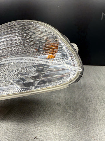 Genuine BMW E46 Cabrio Front Left White Turn Corner Light OEM 63137165857 Used