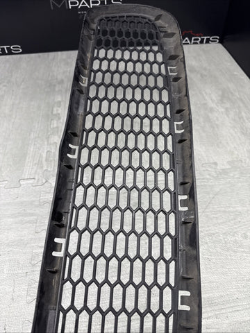BMW GENUINE M3 E90 E92 E93 07-13 FRONT BUMPER LOWER CENTRE GRILL 7900764