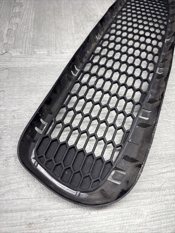 BMW GENUINE M3 E90 E92 E93 07-13 FRONT BUMPER LOWER CENTRE GRILL 7900764