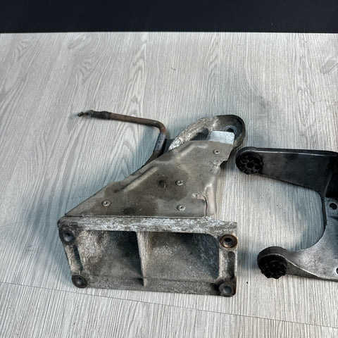 01-06 BMW E46 M3 S54 Engine Brackets Passenger Driver OEM 22294262211 109469422