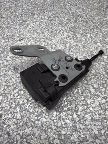 01-06 BMW E46 M3 Coupe Rear Left Driver Side Drive Vent Window Motor OEM 8238743