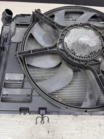 BMW E90 E92 E93 M3 08-13 ENGINE RADIATOR + COOLING FAN & SHROUD