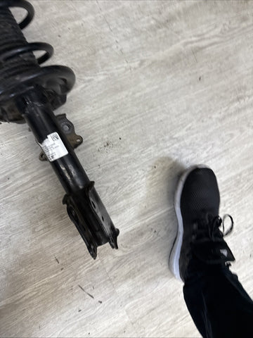 24-25 FORD MUSTANG FRONT RIGHT PASSENGER SHOCK STRUT PR3C-18045-CF OEM 2K MILES