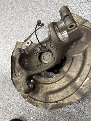 15-20 OEM BMW F80 F82 F83 M3 M4 Front Left Hub Spindle Knuckle Wheel Bearing