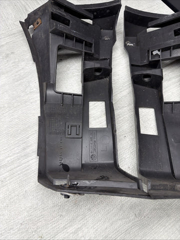 01-06 BMW E46 M3 FRONT BUMPER COVER GUARDS BRACKETS 2695247