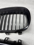 2006-2010 BMW E60 525i 528i 530i 535i 545i 550i M5 FRONT HOOD VENT GRILLES BLACK