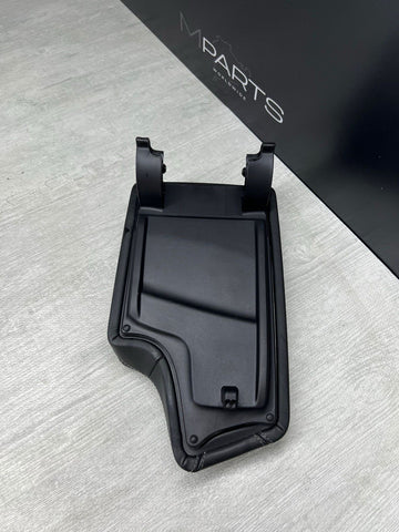 15-20 BMW F80 F82 F83 M3 M4 Center Console Armrest Arm Rest Top Black
