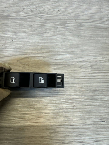 BMW E46 M3 Passenger Pass Right Side Window Switch 6902178