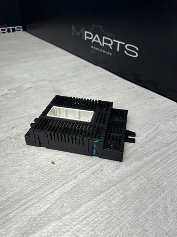 BMW 5 6 Series Unit 6 983 539  Headlight Lamp Control Module HW: 06/SW: 010700