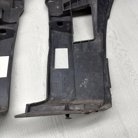 01-06 BMW E46 M3 FRONT BUMPER COVER GUARDS BRACKETS 2695247