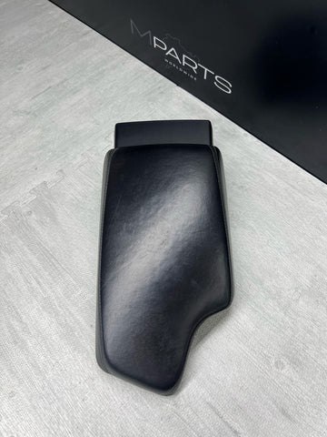 15-20 BMW F80 F82 F83 M3 M4 Center Console Armrest Arm Rest Top Black