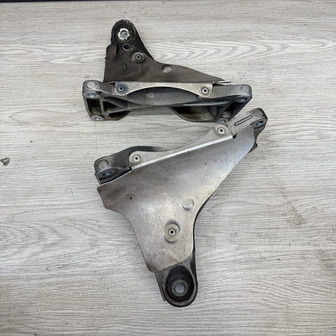 08–13 BMW M3 E92 Engine Support Bracket Mount Left+Right OEM 2283203 / 2283204