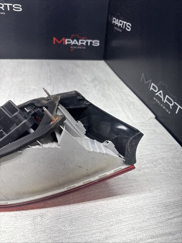 07-10 BMW E92 328 335 M3 Coupe Rear Right Outer Tail Light OEM *Spider Cracks*
