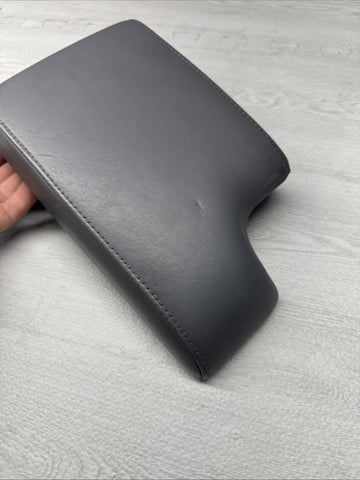 01-06 BMW E46 M3 Center Console Armrest Arm Rest Dove Grey Leather Top Only