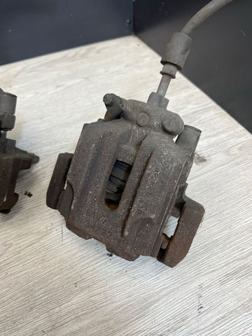 BMW E90 E92 E93 328 330 335 07-13 PAIR REAR BRAKE BRAKES CALIPERS PADS