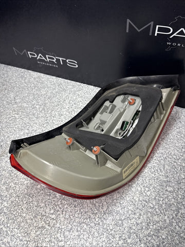 11-13 BMW E93 LCI 328i 335i M3 Right Passenger LED Tail Light 7252094 OEM *Notes