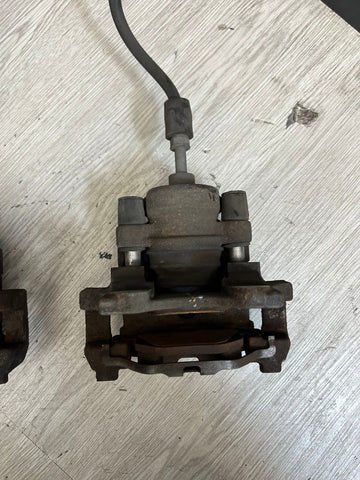 BMW E90 E92 E93 328 330 335 07-13 PAIR REAR BRAKE BRAKES CALIPERS PADS