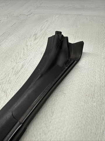 BMW Z3 M Z3M ROADSTER FRONT LEFT DRIVER DOOR SEAL 51718399175 8399175 OEM