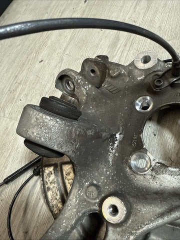 15-20 F80 F82 F83 F87 M2 M3 M4 BMW Rear Right Wheel Spindle Assembly *No Hub