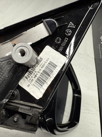 BMW 19-25 840 M850 M8 G14 G15 RIGHT MIRROR W/ BLIND SPOT CARBON FIBER *Crack