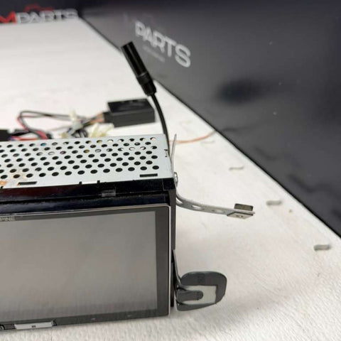 Alpine iLX-007 Digital Media Receiver Apple CarPlay Android Auto 7″ Touchscreen