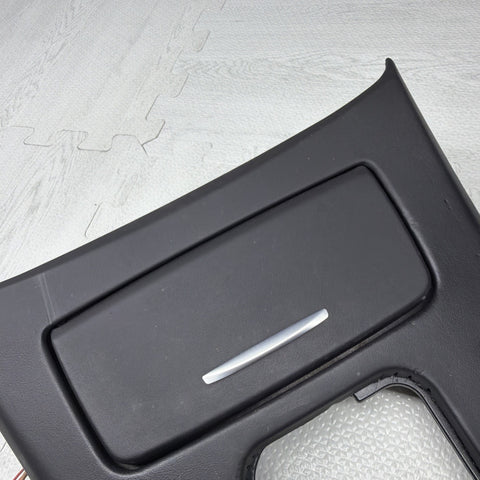 09-13 BMW E93 M3 DCT CIC LEATHER CENTER CONSOLE TRIM CONVERTIBLE *CREASES*