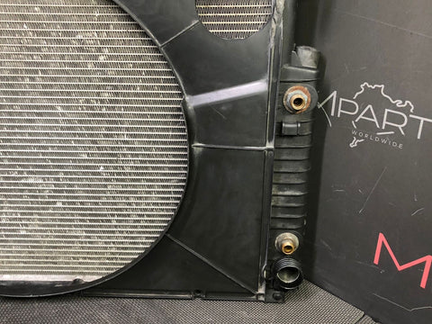 BMW E30 318 325 Coupe Radiator + Shroud