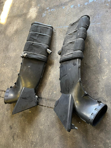 15-20 Ferrari 488 Spider Left & Right Flank Vents Extraction Ducts 88352500